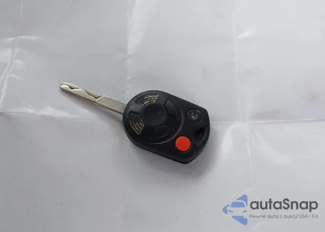 2014 Ford Focus Se z USA, uszkodzony, nr VIN 1FADP3F24EL404924